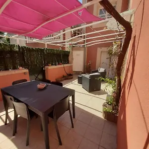 Maison 100 M2, Terrasse 25 M2, Clim, 3 Chbs Avec Tv, Parking Appartement Pierrelatte